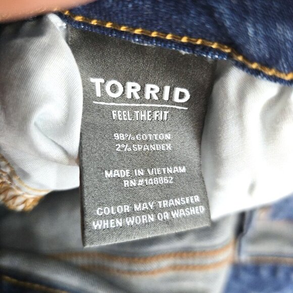 NWT Torrid Distressed Raw Hem Bermuda Jean Shorts Women's Plus Size 16 - Picture 9 of 10